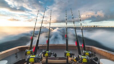 A VR fishing games with a boat and 6 fishing rods