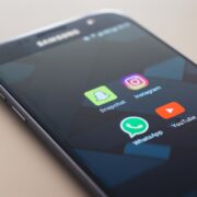 Mobile apps on display on Samsung smart phone